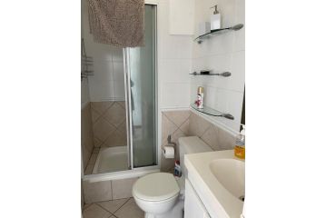 B1001 Ocean View Apartment, Bloubergstrand - 3
