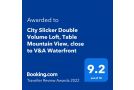 City Slicker Double Volume Loft Apartment, Cape Town - thumb 4