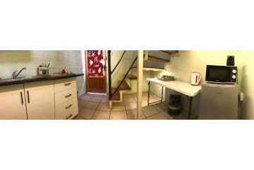 Baldinnie Cottages Farm stay, Nottingham Road - 5