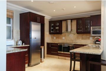 Ballito Manor Beach 405 - FAMILY ONLY Apartment, Ballito - 1