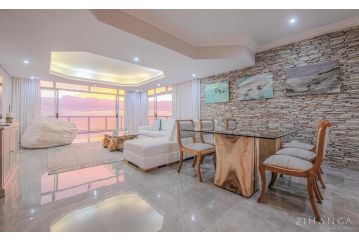 Beachfront Penthouse Ballito Apartment, Ballito - 3