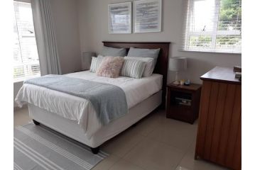 Lands End family apartment - Family Only - No Rage Bookings Apartment, Ballito - 3