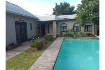 BARRY MICASA SELF CATERING ACCOMMODATION Apartment, Port Elizabeth - 4