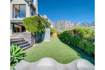 Bayon House Villa, Cape Town - 1
