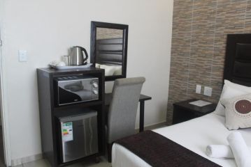 Bayside Lodge Empangeni Hotel, Empangeni - 3