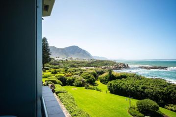 Bayview 208 Apartment, Hermanus - 1