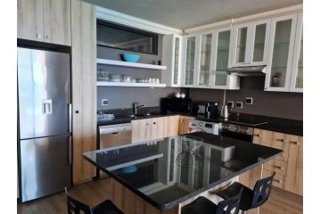 Beach Club 602 Apartment, Mossel Bay - 2