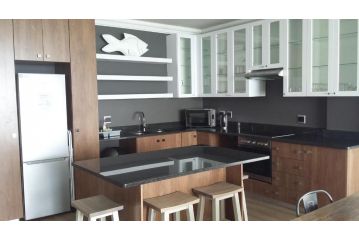 Beach Club Self Catering Apartments ApartHotel, Mossel Bay - 5