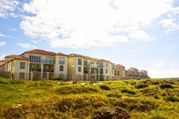 Beach Front 2-bedroom Apartment, Cape Town - 2