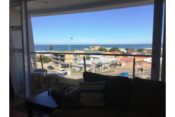 Beach Gypsy Scallop Terace Apartment, Jeffreys Bay - 2