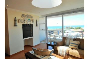 Beach Gypsy Scallop Terace Apartment, Jeffreys Bay - 4