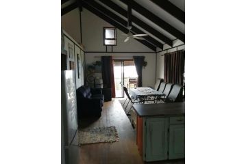 Beach House Guest house, Port Edward - 5