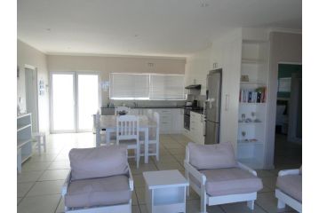 Beach House Bliss Guest house, Langebaan - 1