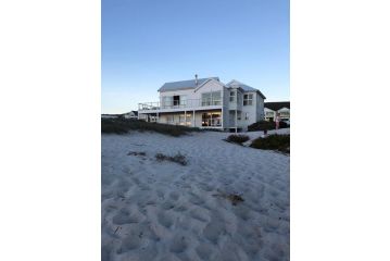 Beach House Collection Villa, Yzerfontein - 2