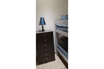 Beach House - JBay Apartment, Jeffreys Bay - 4