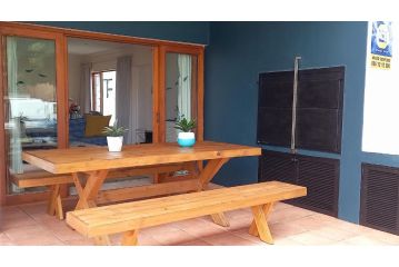 Beach House on 9th Guest house, Hermanus - 3