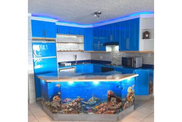 Beach Splendor @ 24 La Crete Sands Apartment, Margate - 3