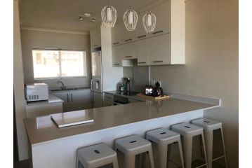 Beachfront Apartment at Malata Beach in Blouberg Apartment, Bloubergstrand - 1