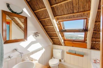 Beachscape- Waves,Views & WIFI - Noordhoek's best! Guest house, Cape Town - 1