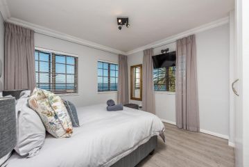 Beacon Wharf , George Hay 4 Holiday Accommodation Apartment, Mossel Bay - 4