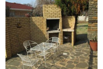 Bedrock B&B Bed and breakfast, Bloemfontein - 1