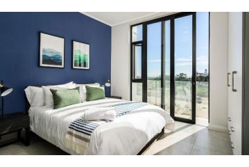 Bellamare - Luxury 3bedroom - Beachfront apartment Apartment, Port Elizabeth - 2