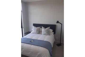 Bellamare - Luxury 3bedroom - Beachfront apartment Apartment, Port Elizabeth - 4