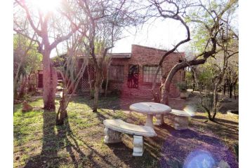 Bellamia Guest house, Marloth Park - 1