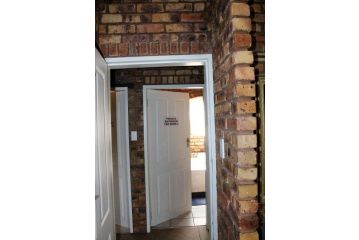 Belle Vue Guesthouse Bed and breakfast, Hartbeespoort - 5