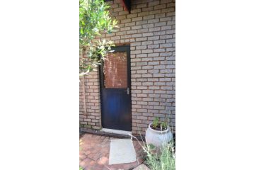 Beni Apartment, Pretoria - 5