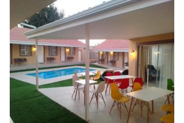 Benoni N12 Hotel, Benoni - 1