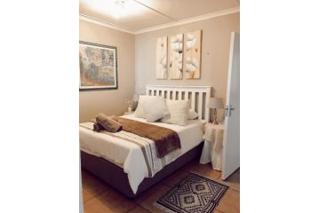Bergview Family Cottage Apartment, Hilton - 2