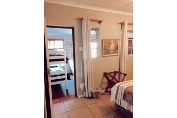 Bergview Family Cottage Apartment, Hilton - 3