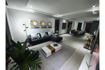 Bespoke 2 Bedroom , 2.5 Bathroom , Sandton JHB Apartment, Johannesburg - 1