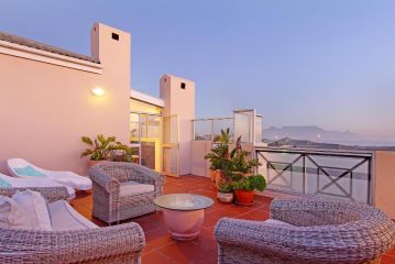 Big Bay Beach Club 37 by HostAgents Apartment, Bloubergstrand - 2