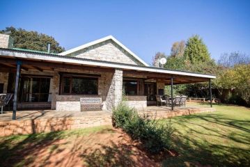 Big Oak Cottages Apartment, Dullstroom - 2