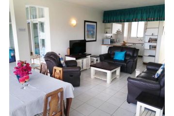Claridges 404 Apartment, Margate - 4