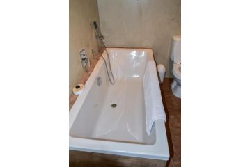 Birchwood A & B @ Clarens Apartment, Clarens - 3