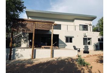 Birdsong Kruger Guest house, Marloth Park - 1