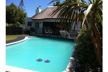 Birkenhead Manor Guest house, Bloubergstrand - 2