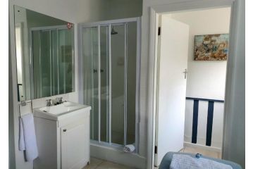 Bishop's Pen Apartment, Plettenberg Bay - 3