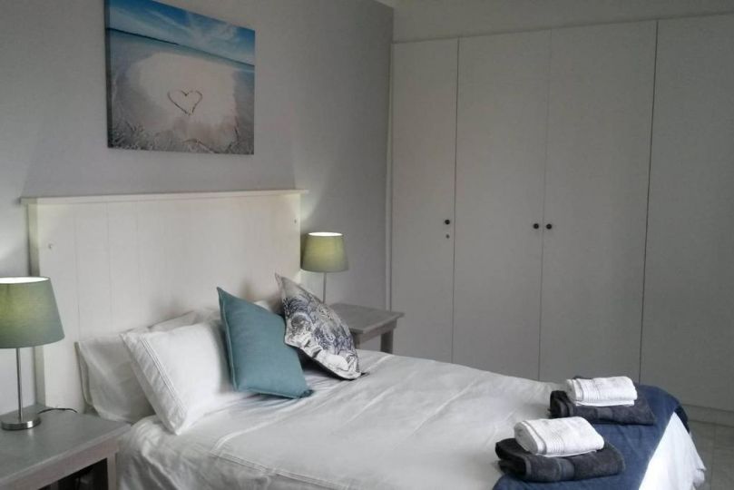 Bizwani Beach Cottage Apartment, Port Elizabeth - imaginea 2