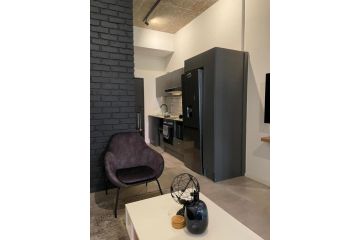 Black Brick Luxury Apartment, Johannesburg - 5