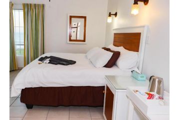 Black Rock Lodge Hotel, Port Edward - 2
