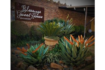Blessings Guesthouse Bed and breakfast, Newcastle - 1