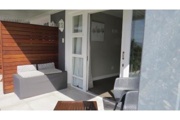 Bloemenzee Boutique B&B Bed and breakfast, Gordonʼs Bay - 4