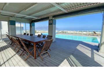 Cape Town Sea Spray Bloubergstrand Apartment, Bloubergstrand - 4