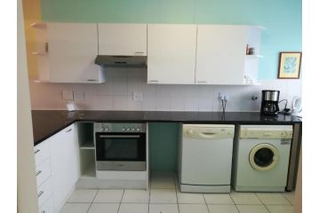 Cape Town Beachfront Accommodation in Blouberg Apartment, Bloubergstrand - 4