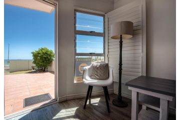 Blouberg Beachfront Apartment, Bloubergstrand - 5