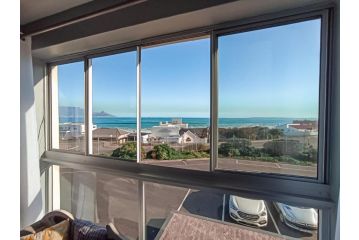 Blouberg Heights Apartment, Cape Town - 1